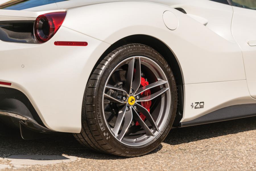 Детали экстерьера Ferrari 488 GTB The Lucybelle (232129) 2017 года  (фото 11 из 34)
